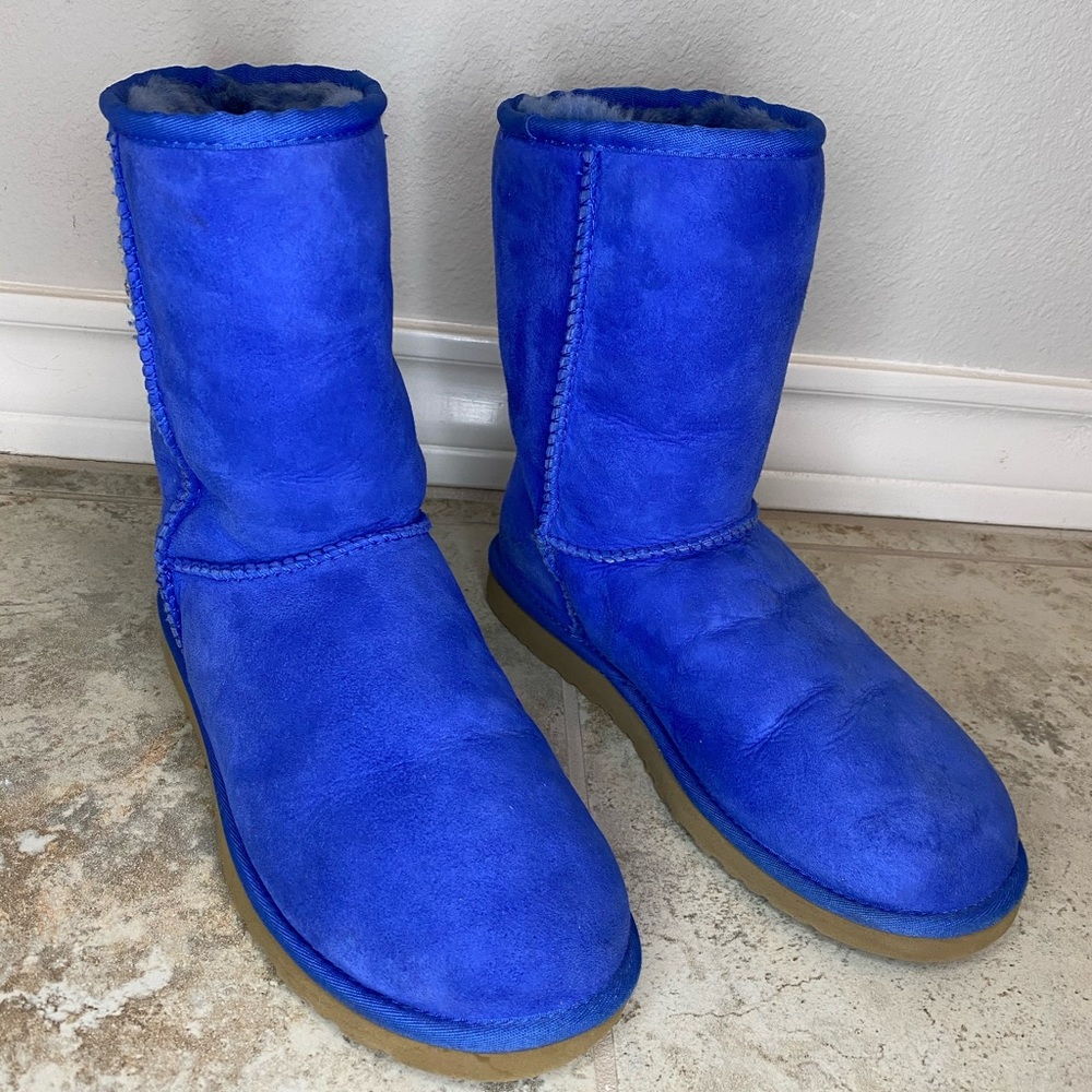 Deep Periwinkle Classic Short II Ugg Boots